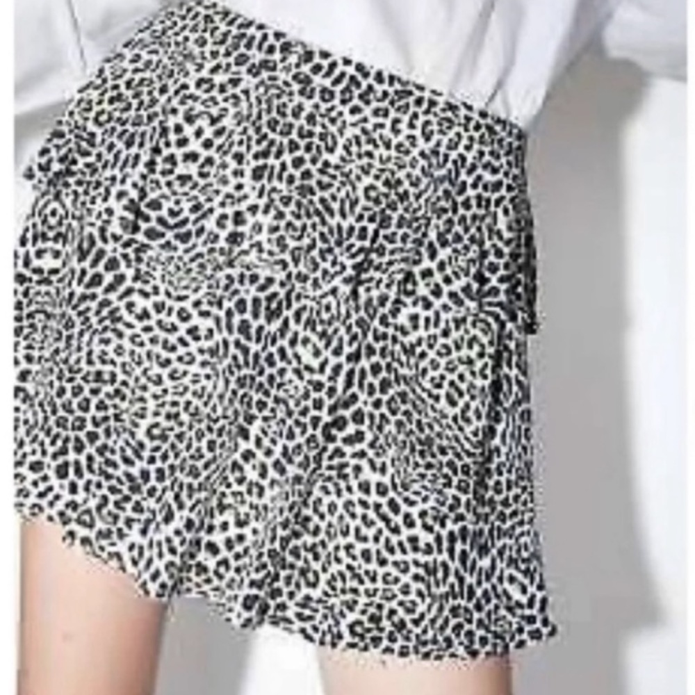 zara leopard print ruffle mini skort